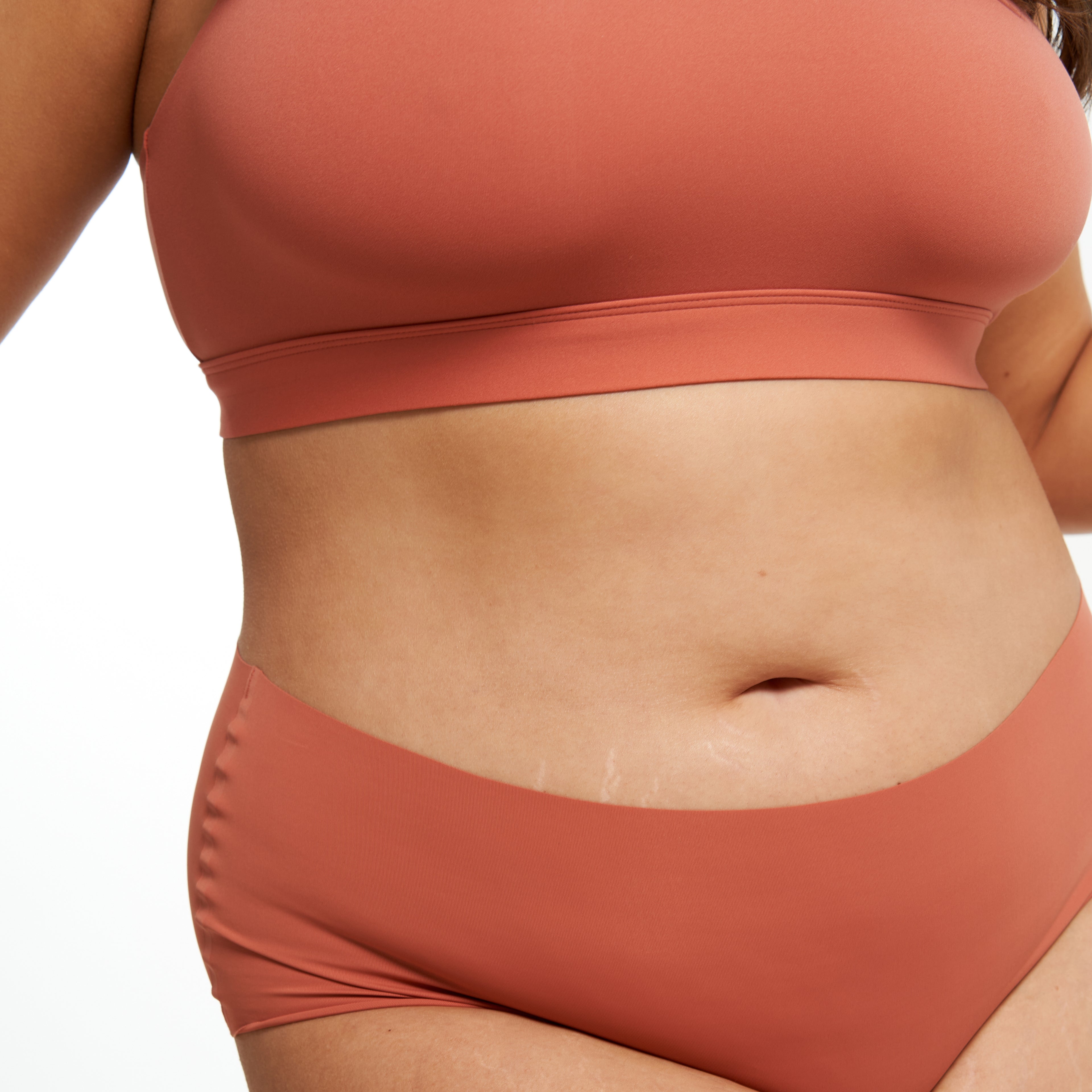 High-Rise Bikini Brief - Seamless Ultrasmooth 2.0 - Spice