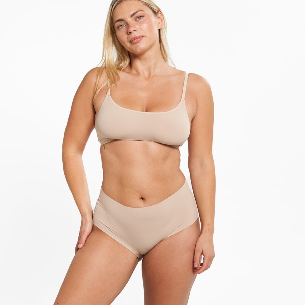 High-Rise Bikini Brief - Seamless Ultrasmooth 2.0 - Latte