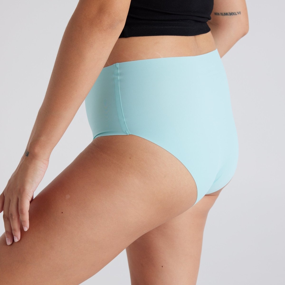 High-Rise Bikini Brief - Seamless Ultrasmooth - Sea Foam - Peach Underwear