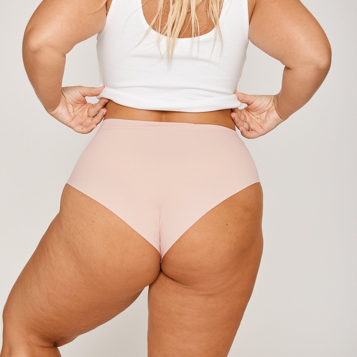 High-Rise Cheeky - Luna - Peach Underwear