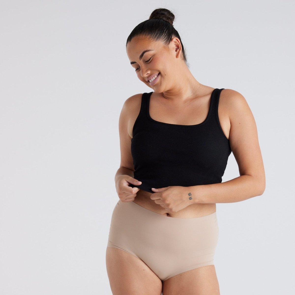 High-Rise Full Brief - Seamless Ultrasmooth - Latte - Peach Underwear