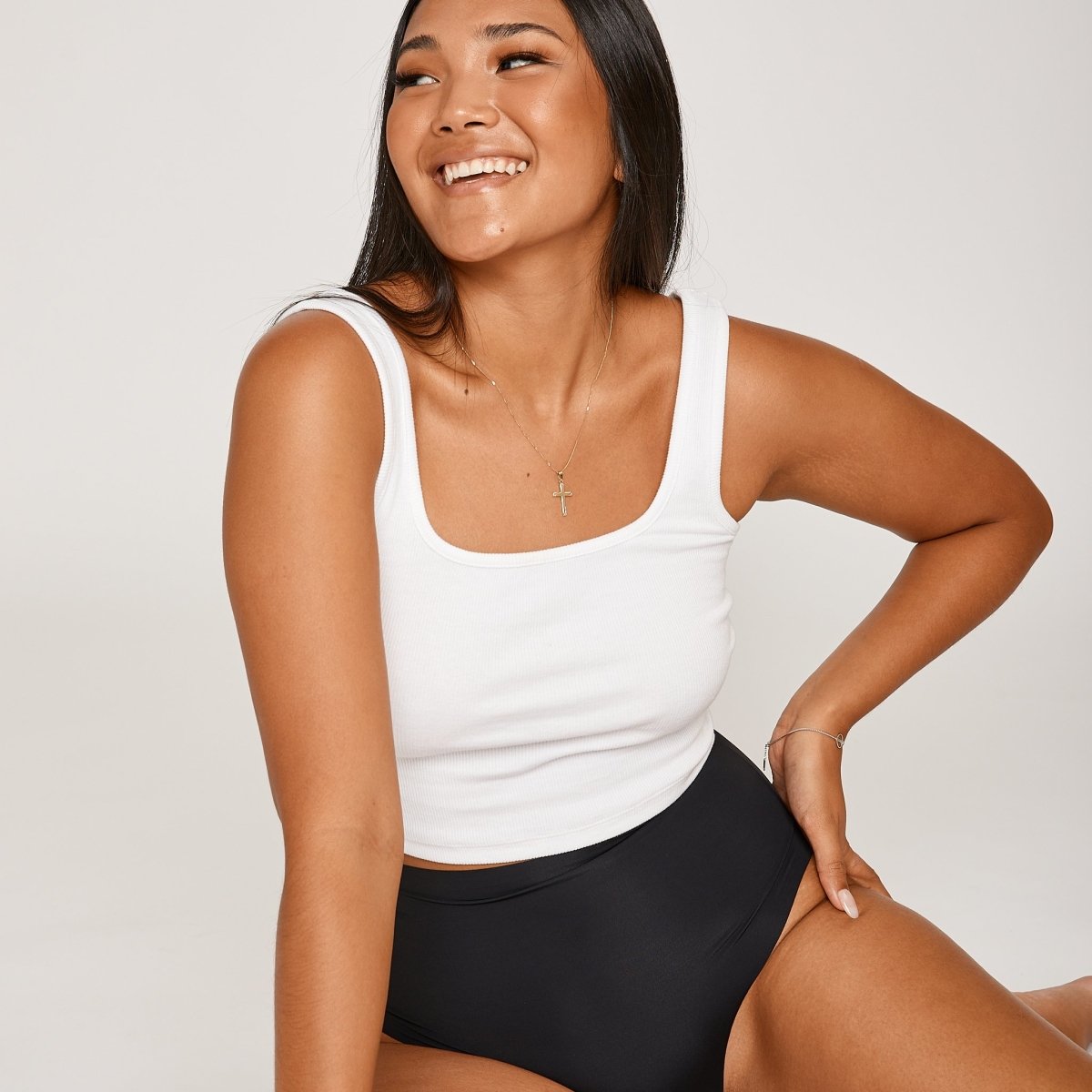 High-Rise Thong - Black - Peach Underwear
