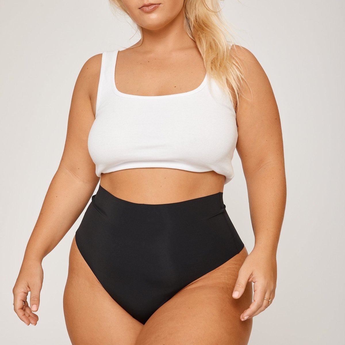 High-Rise Thong - Black - Peach Underwear