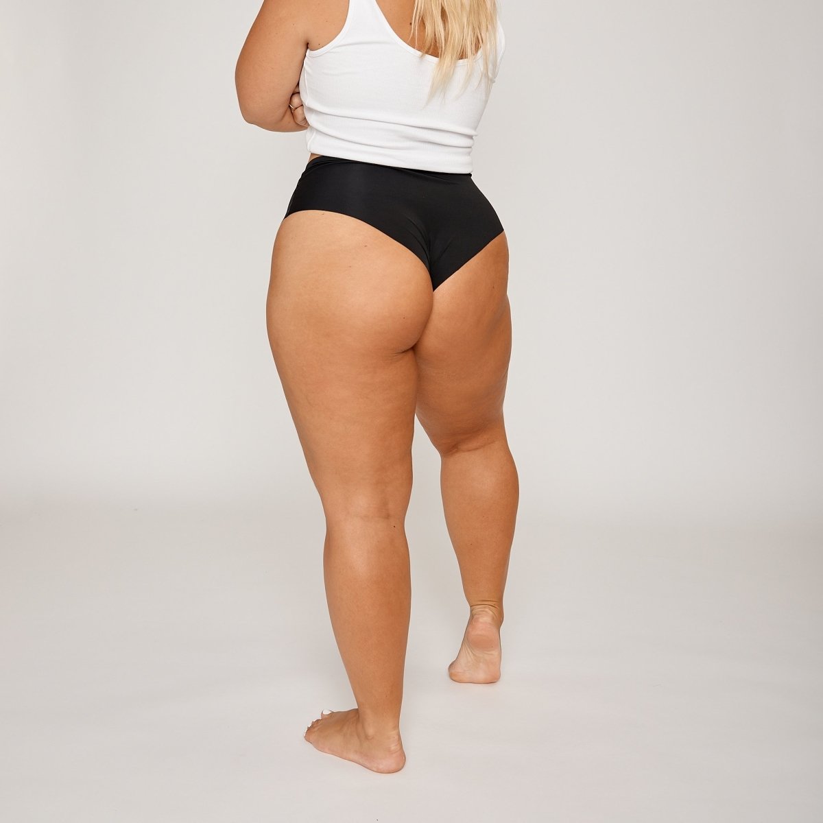 Mid-Rise Cheeky - Black - Peach Underwear
