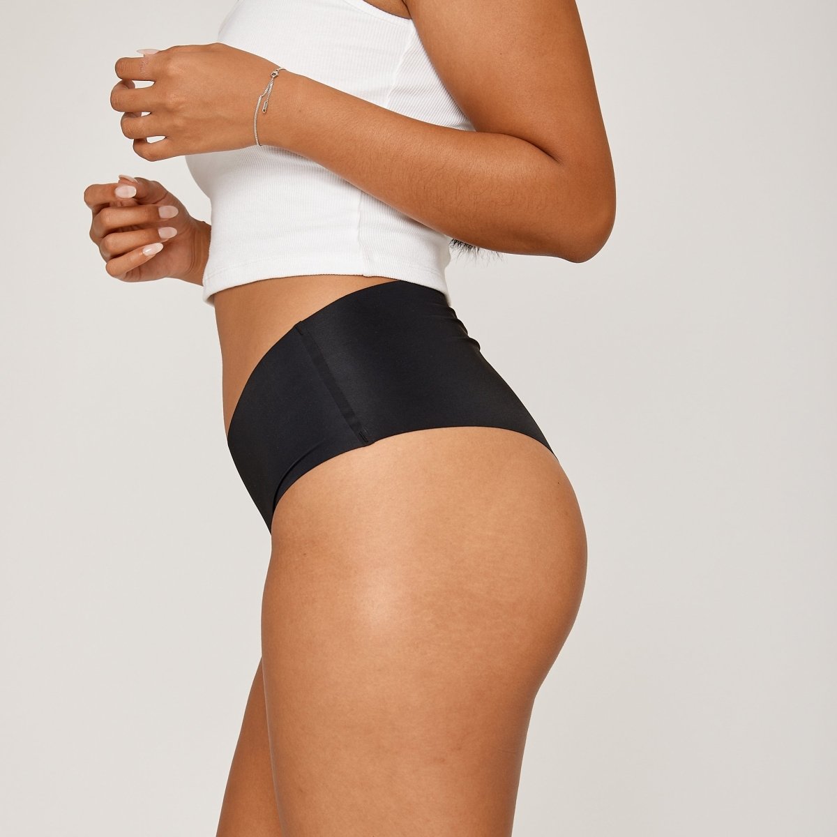 Mid-Rise Cheeky - Black - Peach Underwear