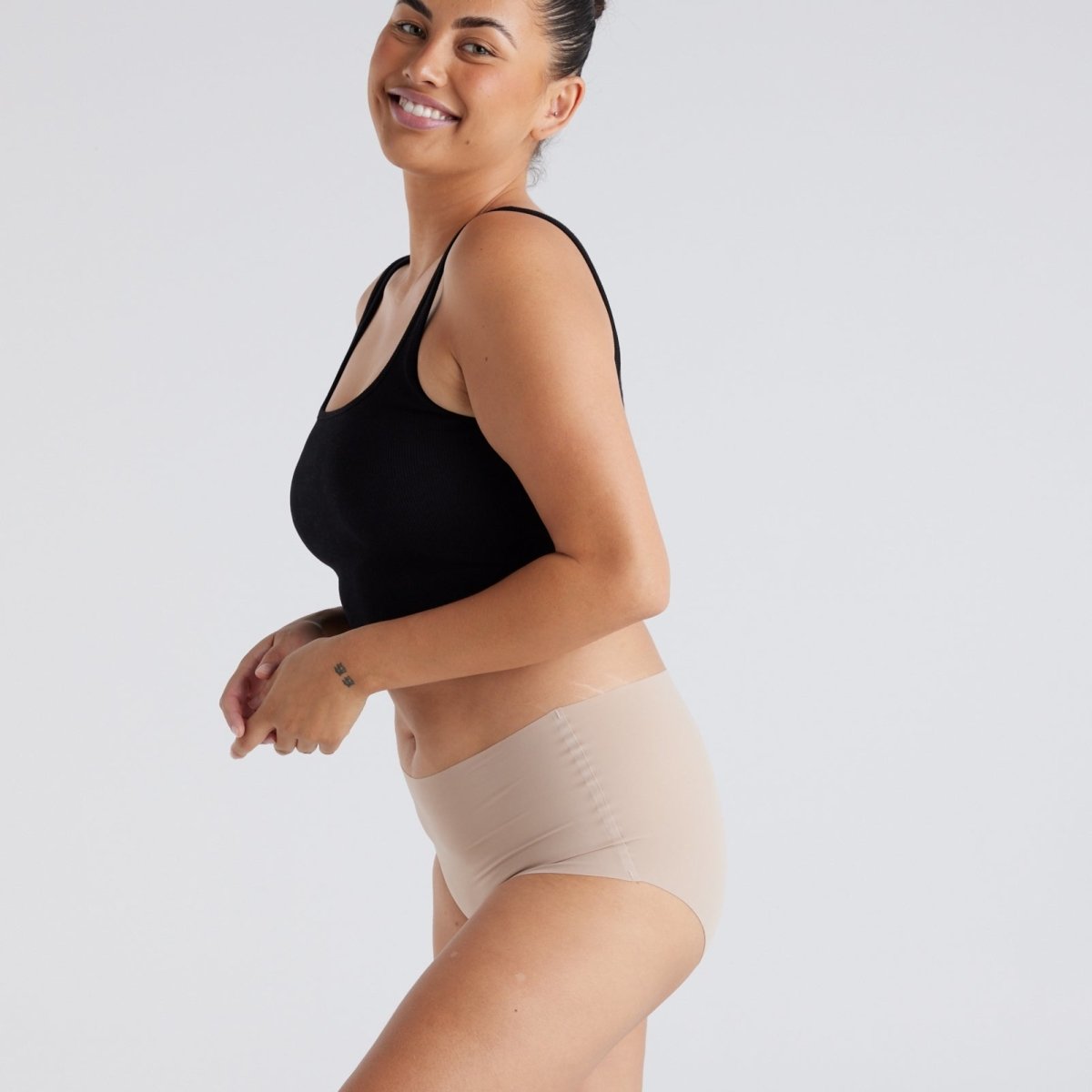 Mid-Rise Full Brief - Seamless Ultrasmooth - Latte - Peach Underwear