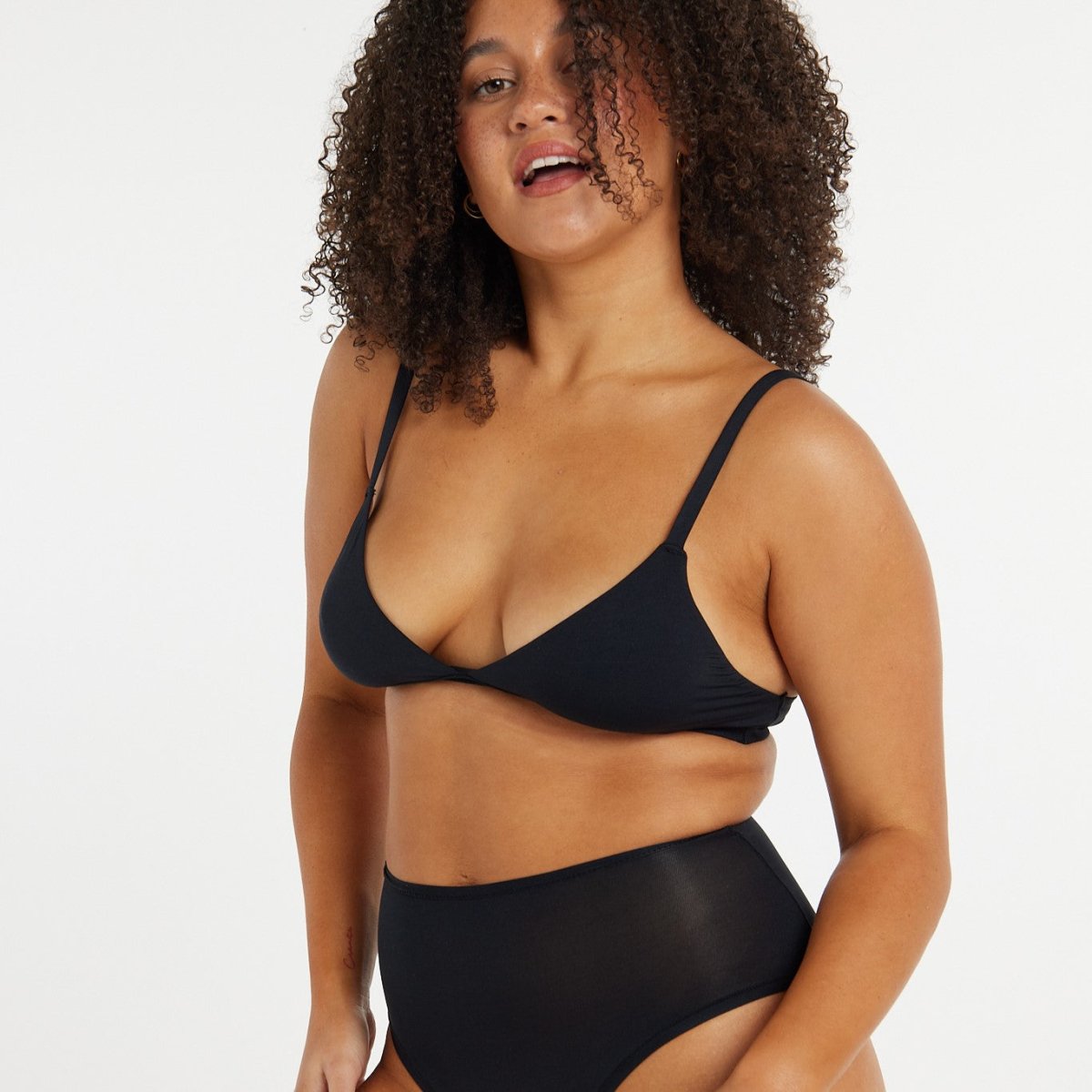 Triangle Bralette - Super Stretch - Black - Peach Underwear