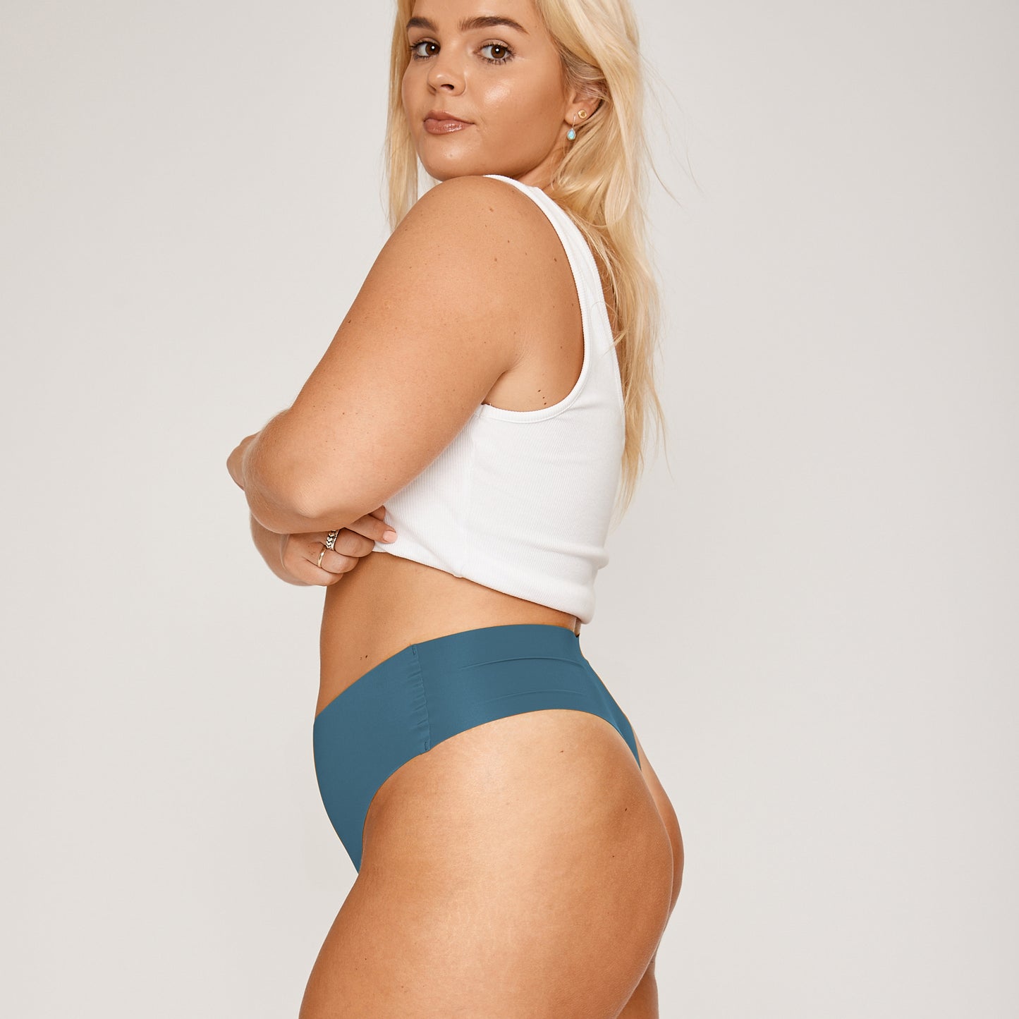 Mid-Rise Thong - Seamless Ultrasmooth - Neptune