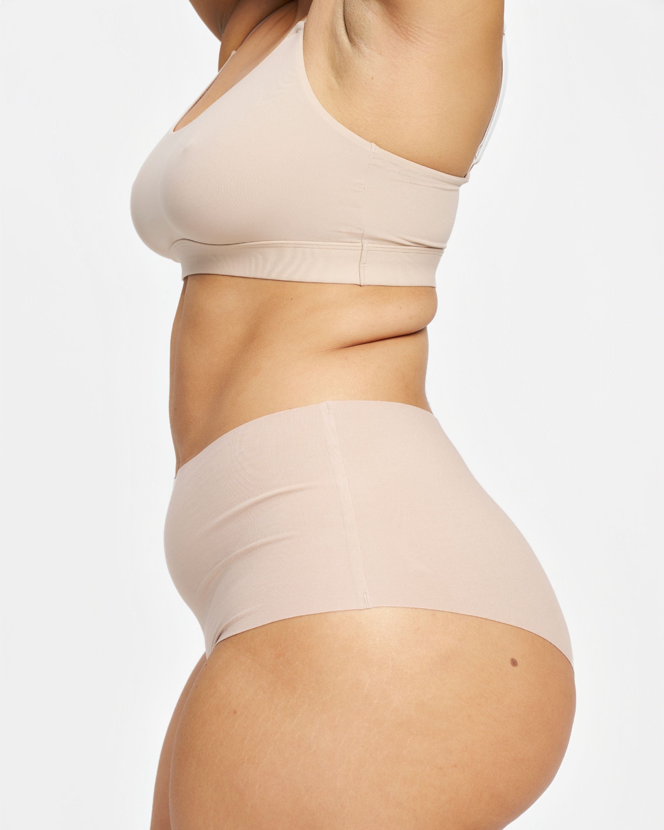 High-Rise Cheeky - Seamless Cotton - Latte