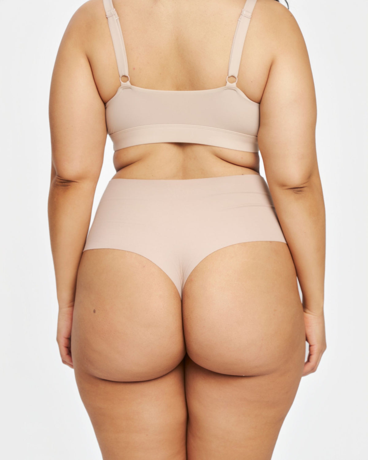 High-Rise Thong - Seamless Cotton - Latte