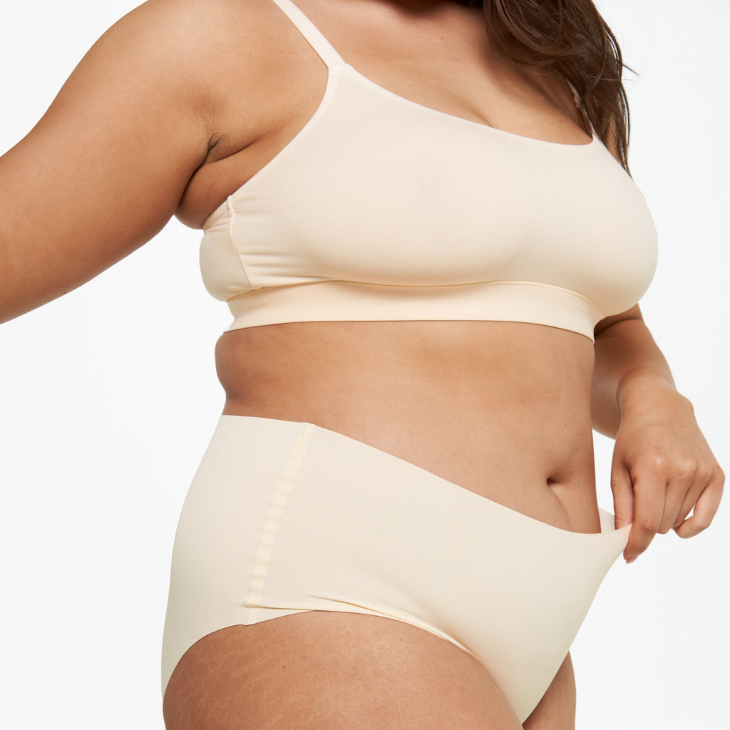High-Rise Bikini Brief - Seamless Ultrasmooth 2.0 - Vanilla