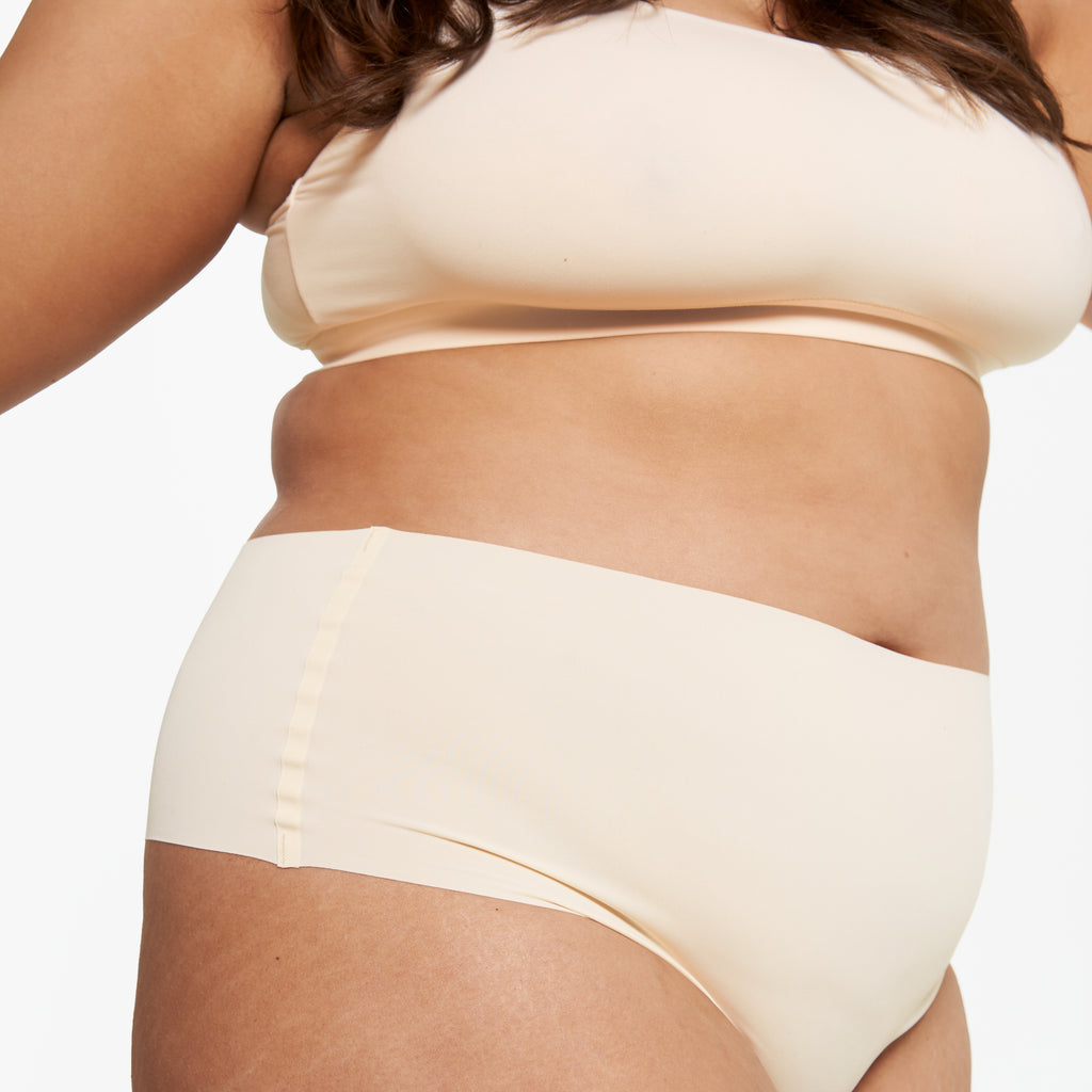 High-Rise Thong - Seamless Ultrasmooth 2.0 - Vanilla