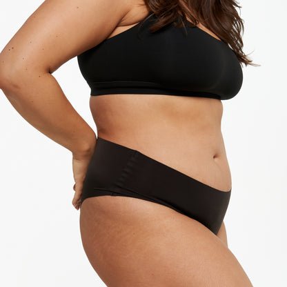 Mid-Rise Cheeky - Seamless Ultrasmooth - Black