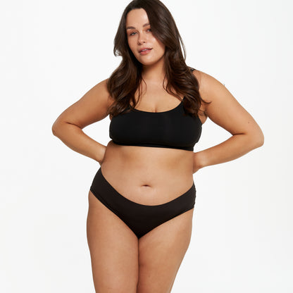 Mid-Rise Cheeky - Seamless Ultrasmooth - Black