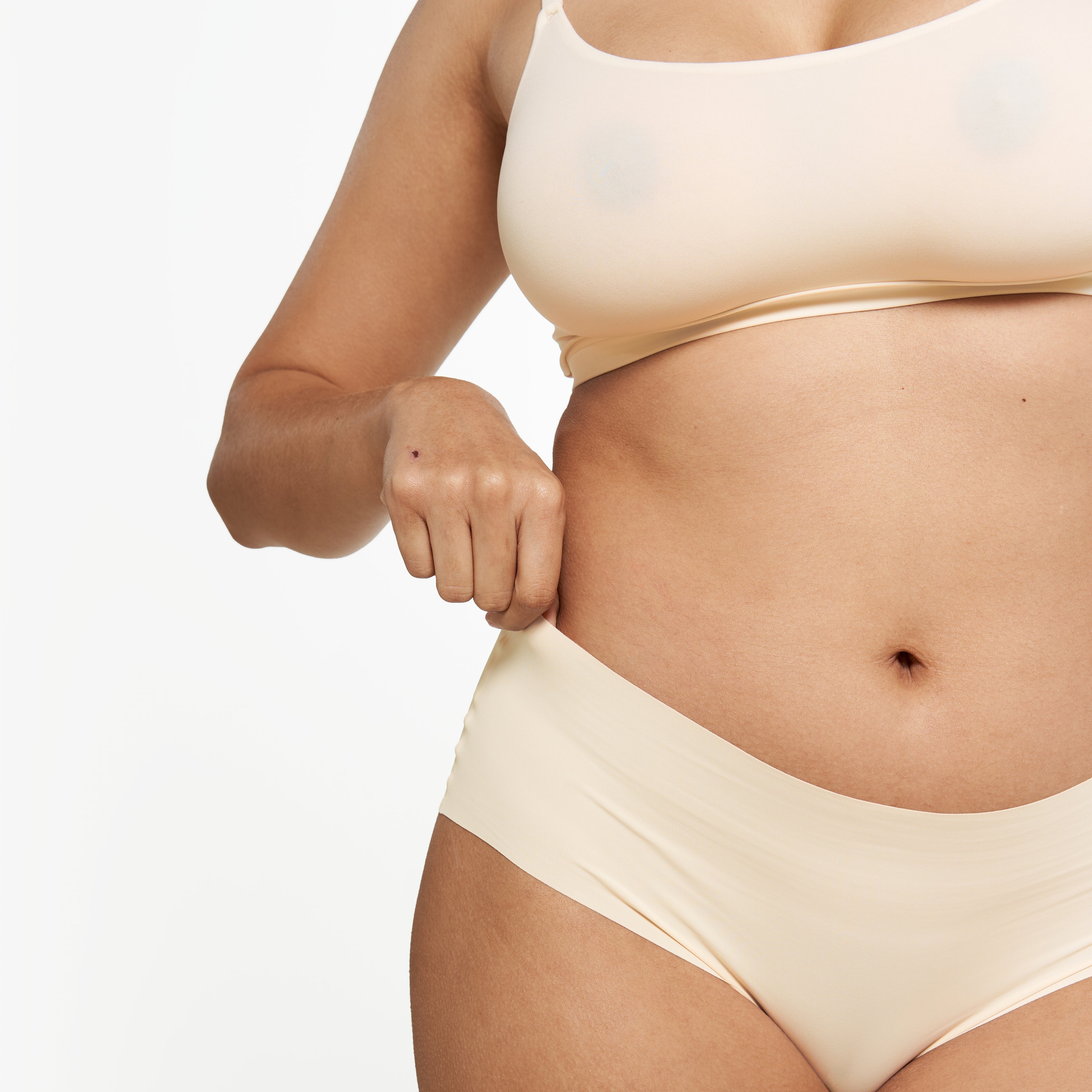 Mid-Rise Cheeky - Seamless Ultrasmooth 2.0 - Vanilla