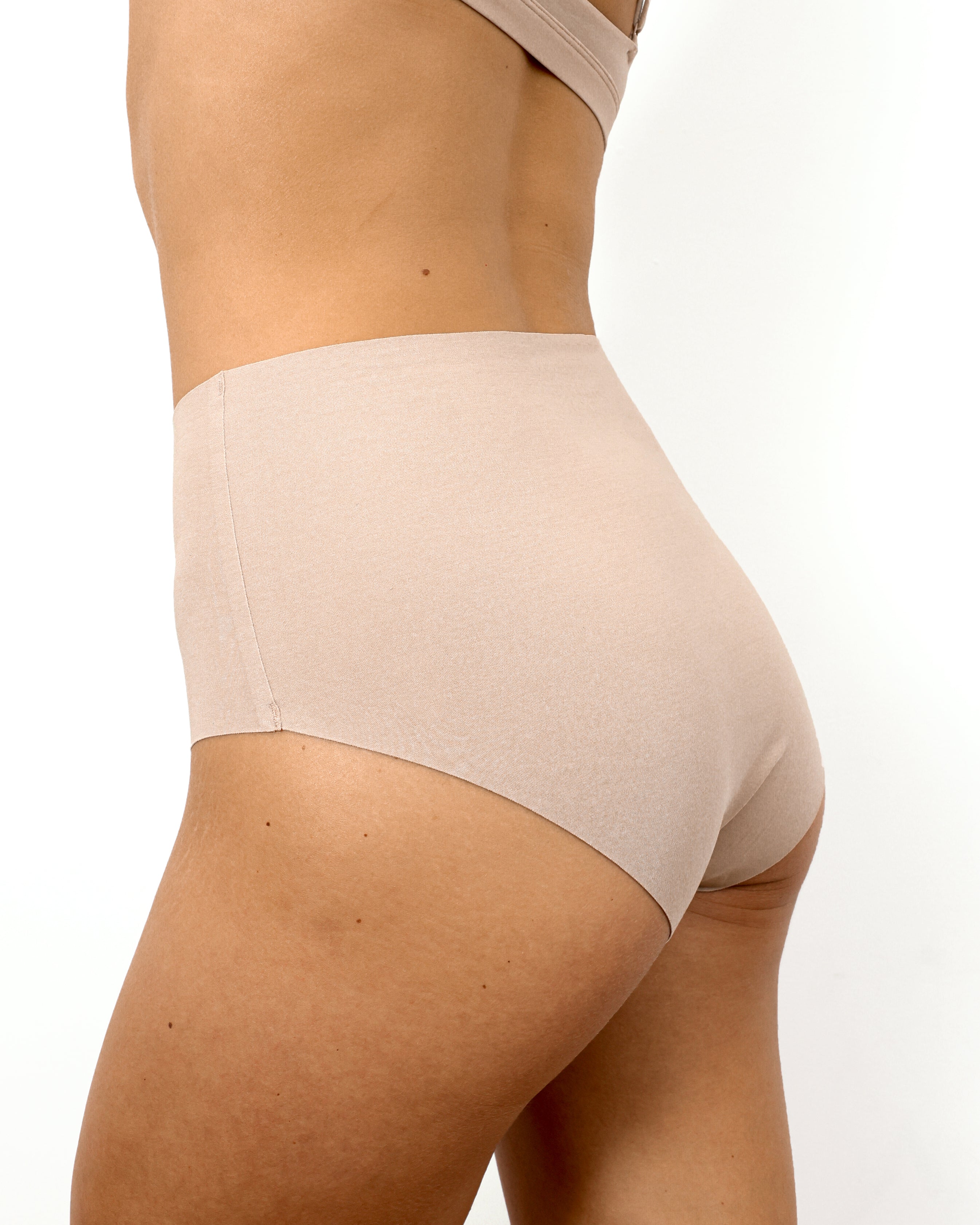 High-Rise Cheeky - Seamless Cotton - Latte