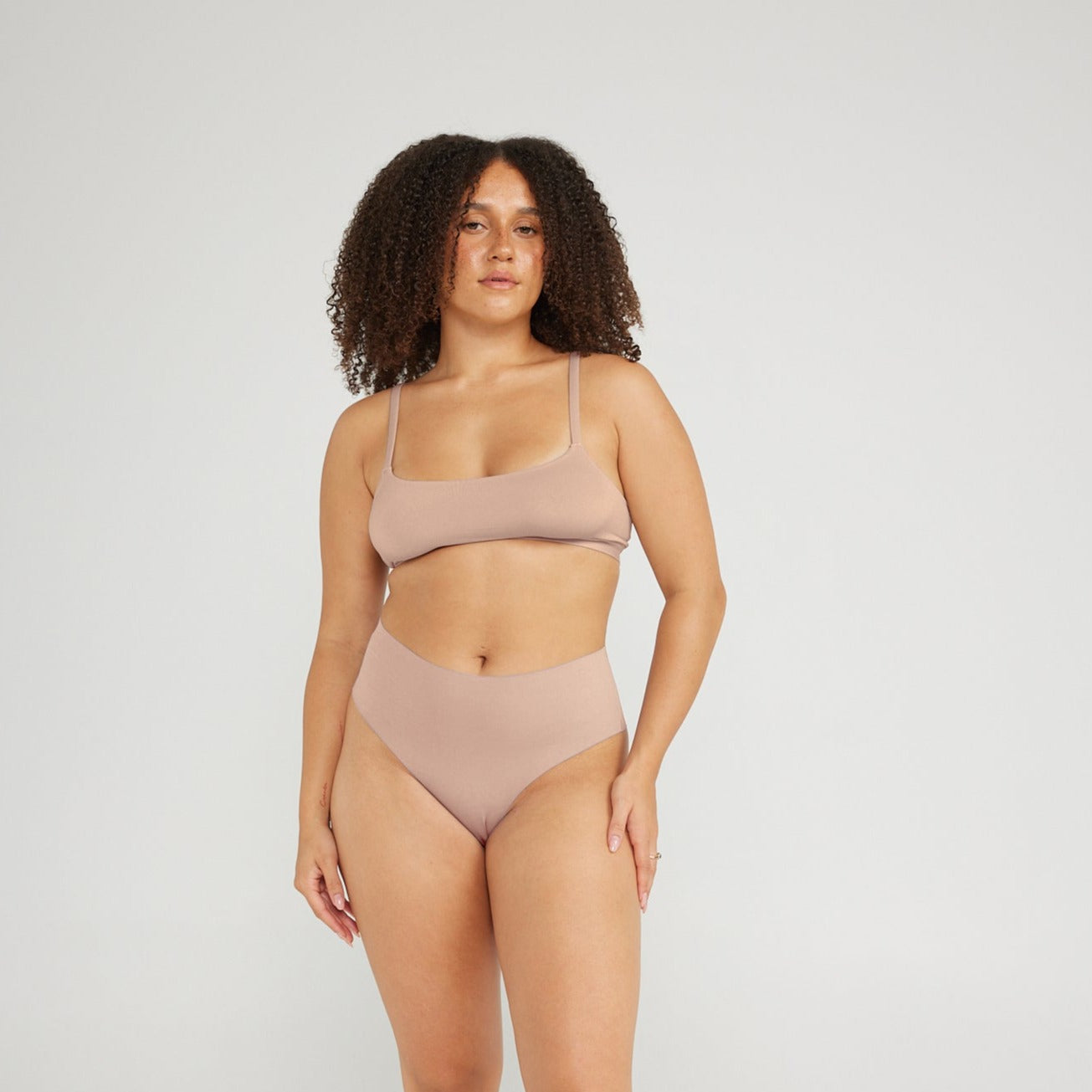 Mid-Rise Thong - Seamless Cotton - Latte