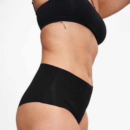 High-Rise Cheeky - Seamless Eco 2.0 - Black (PREORDER)