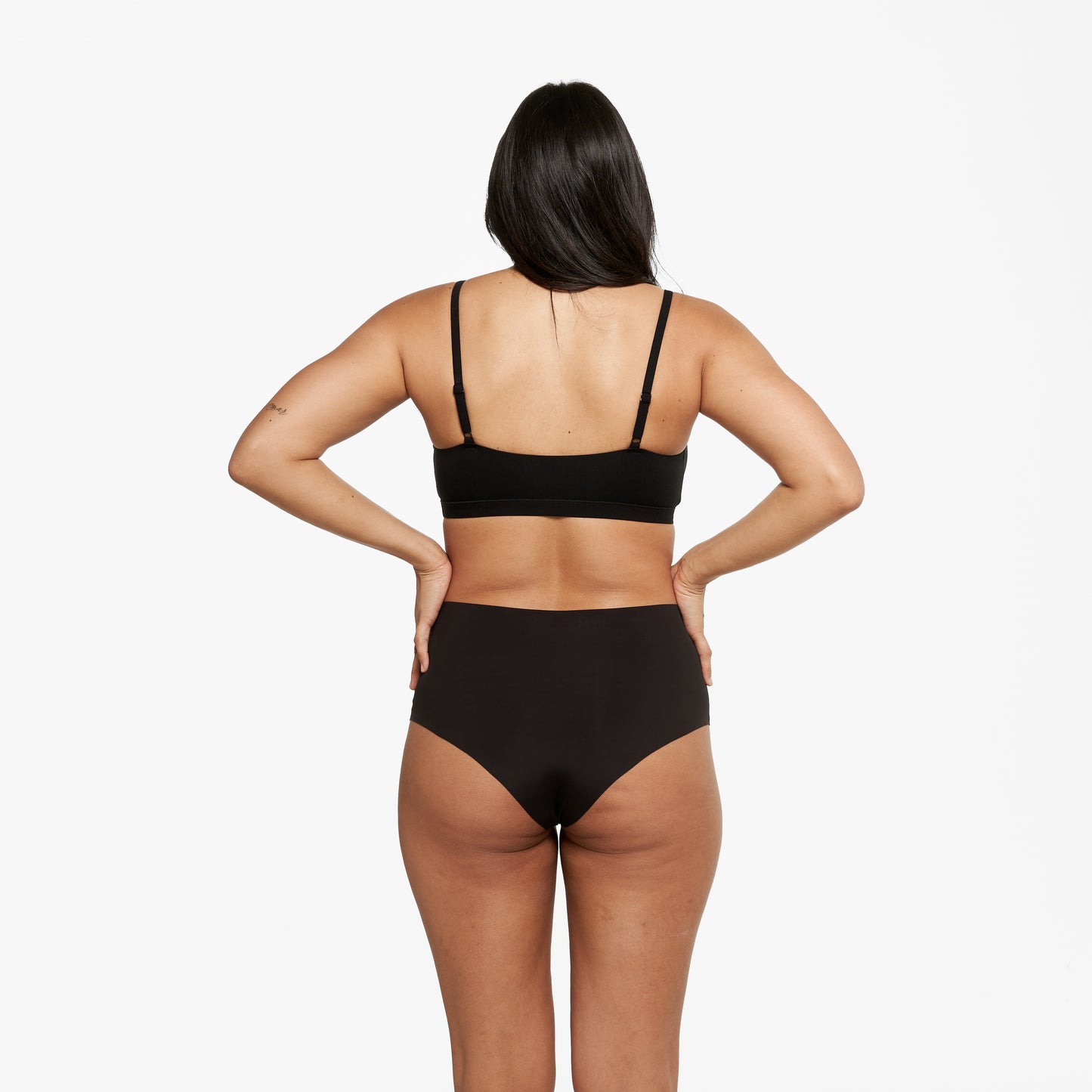 High-Rise Cheeky - Seamless Ultrasmooth - Black