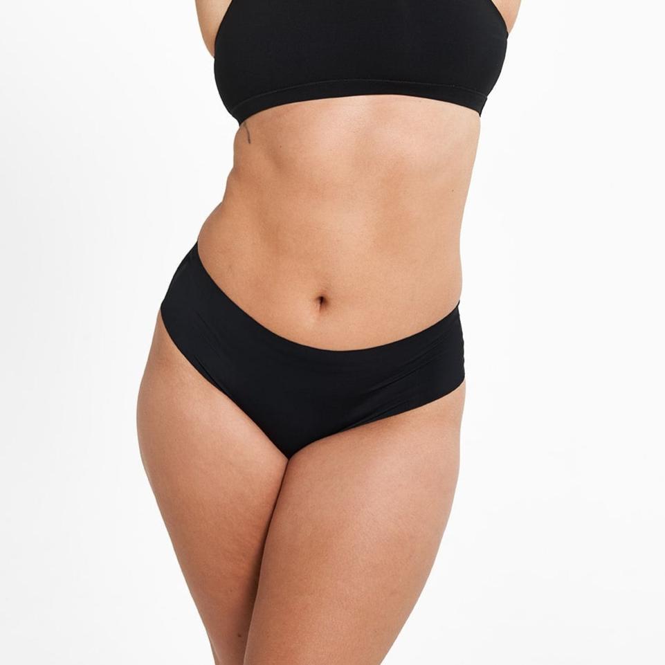 Mid-Rise Cheeky - Seamless Ultrasmooth 2.0 - Black