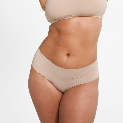 Mid-Rise Cheeky - Seamless Ultrasmooth 2.0 - Latte