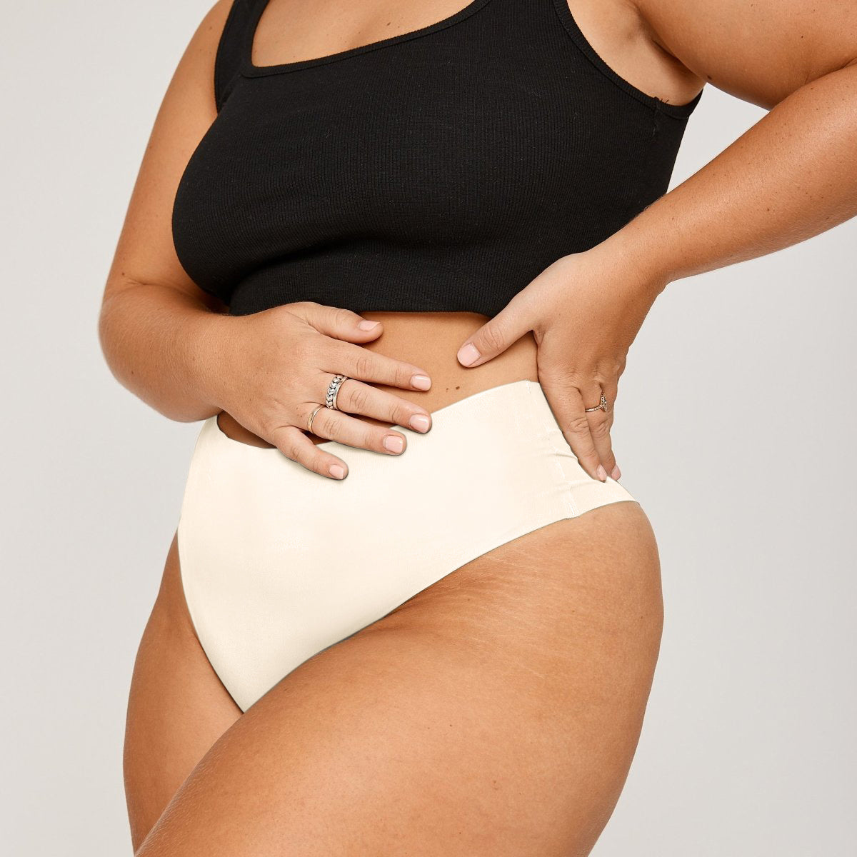 Mid-Rise Thong - Seamless Ultrasmooth 2.0 - Vanilla