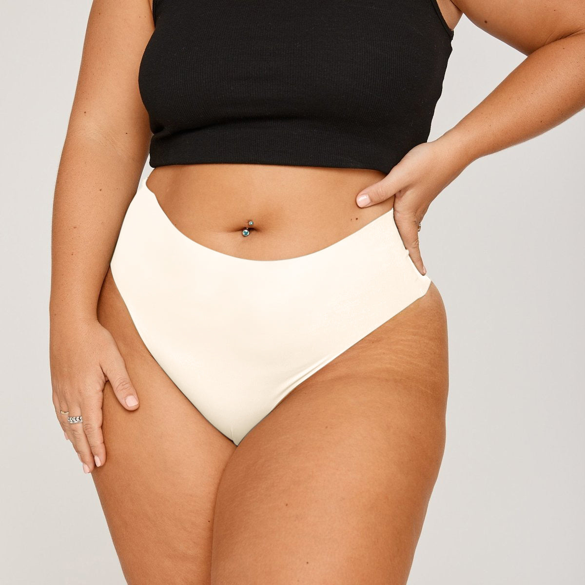 Mid-Rise Thong - Seamless Ultrasmooth - Vanilla